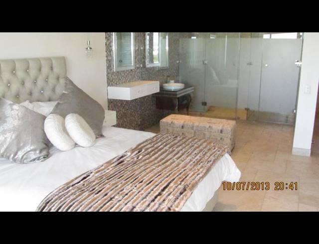 3 BEDROOM PROPERTY TO RENT IN DOLPHIN BEACH